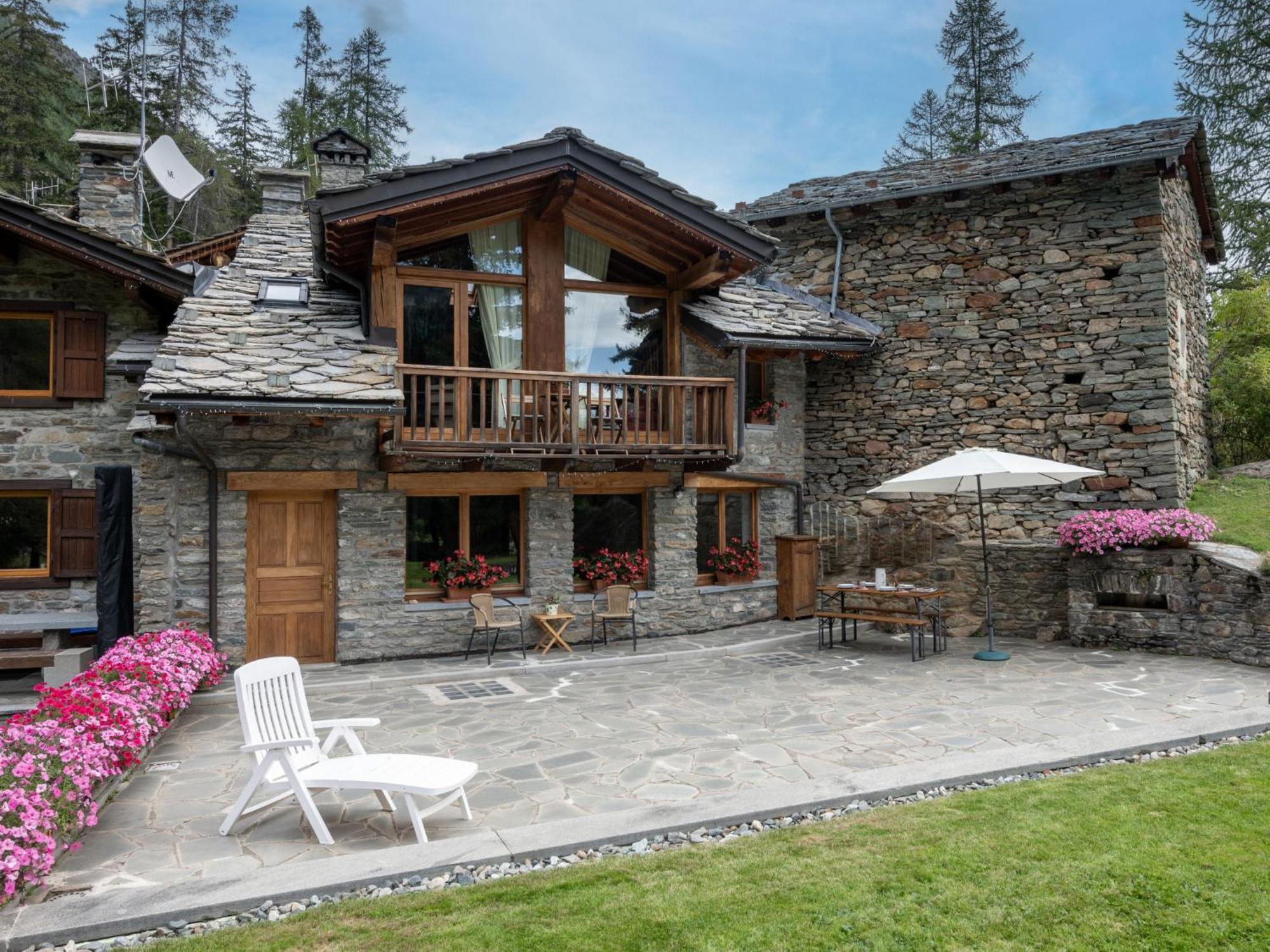 Chalet Chez Les Roset By Interhome Baulen Экстерьер фото